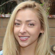 Julia Nolan, 33 (Ngôi sao truyền hình thực tế)