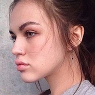 Julia Razumova, 33 (Multimedia Kunstenaar)