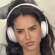 juliaernstt1, 21 (TikTok明星)