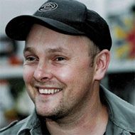 Julian Richards, 57 (Direktor)