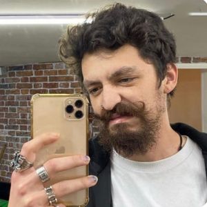 Julian Valencia, 30 (Instagram Star)