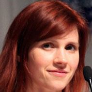 Julie McNiven, 44 (电视女演员)