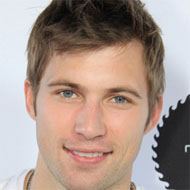 Justin Deeley, 38 (电视演员)