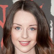 Kacey Rohl, 32 (Actrice de télévision)