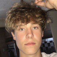 Kam Houston, 21 (Instagram明星)