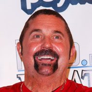 Kane Hodder, 68 (電影演員)