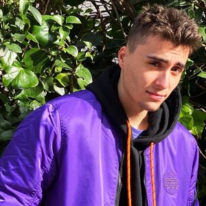 Karchez, 23 (Twitch Star)