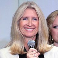 Karen Kane, 69 (Stilista di moda)