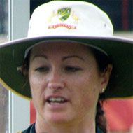 Karen Rolton, 50 (板球運動員)