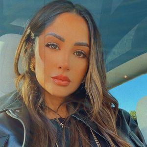 Karla Birbragher, 42 (造型師)