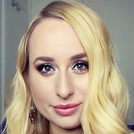 Karolina Golebiewska, 39 (YouTube Star)