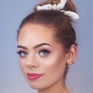 Karolinagriciute, 29 (Instagram明星)