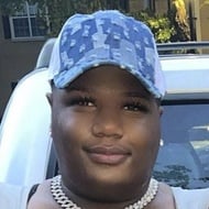 Karon Moore, 25 (Ngôi sao Instagram)