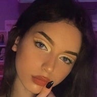 Kat Simmonds, 22 (TikTok Star)