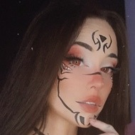 Kate Nelligan, 27 (TikTok Star)