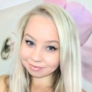 Kate Wednesday, 35 (YouTube明星)