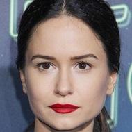 Katherine Waterston, 44 (Filmschauspielerin)