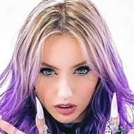 Katie Angel, 31 (YouTuber)
