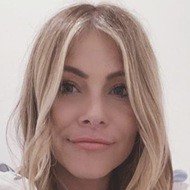 Katie Krause, 39 (電視節目主持人)