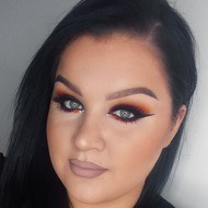 Katina MUA, 36 (化妆师)