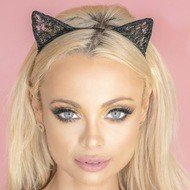 Katja Glieson, 27 (Pop Singer)