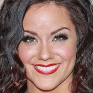 Katy Mixon, 42 (Actriz de Televisión)