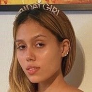 Kayani B, 22 (Звезда Youtube)