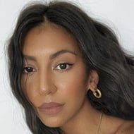 Kayla Seah, 36 (时装设计师)