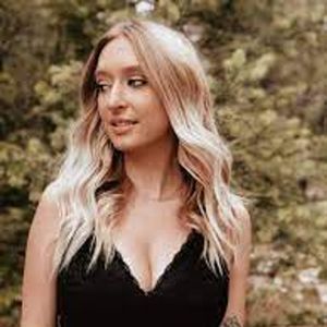 kelcivandenberg, 25 (TikTok Star)