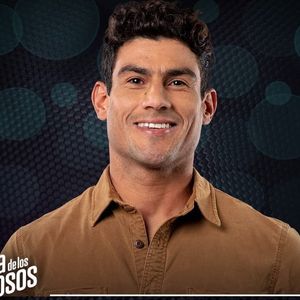 Kelvin Rentería, 32 (Reality Star)