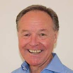 Ken James, 76 (電視演員)