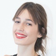 Kenza Fourati, 38 (Model)