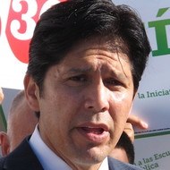 Kevin de León, 57 (政治家)