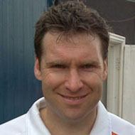Kevin Gallen, 48 (足球运动员)