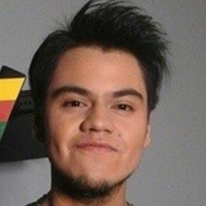 Kevin Vásquez, 30 (世界音樂歌手)