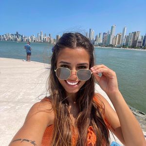 Keyla Ramalho Alves, 25 (排球运动员)