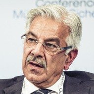 Khawaja Asif, 76 (政治家)