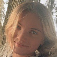 Khloe Couey, 23 (TikTok明星)