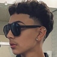 Khris Martinez, 22 (TikTok明星)