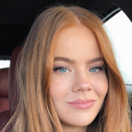 Kiara King, 35 (Blogger)