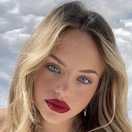Kiara.amt, 20 (TikTok Star)