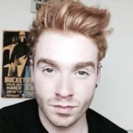 Kieran Eldridge, 30 (Chanteuse pop)