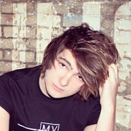 Kieran Lemon, 31 (流行歌手)