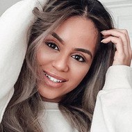 Kim Enson, 34 (Star di YouTube)