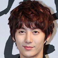 Kim Hyung-jun, 36 (Pop Singer)