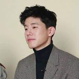 Kim Mu-yeo, 43 (TV Actor)