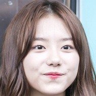 Kim Sohye, 24 (Ca sĩ nhạc Pop)