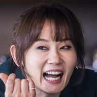 Kim Sun-young, 49 (Actriz de Televisión)