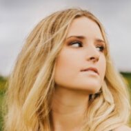 Kinley Fager, 24 (TikTok明星)