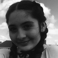 Kira Louise Atkinson, 20 (欢乐之星)